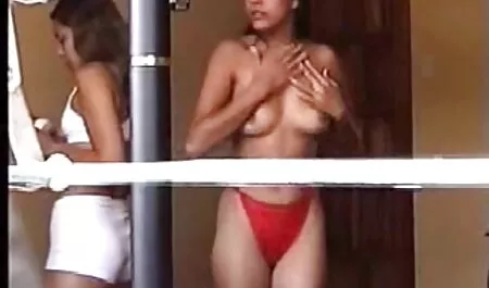 Stijve MILF kwam naar porno spaniol gratis voren.