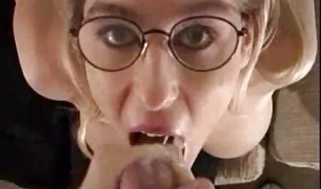 Gewurgd en gratis sex films xxx verkrachtte een meisje.