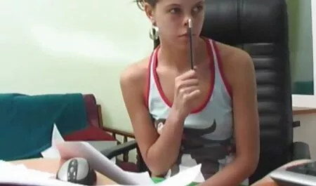 Uitstekende student laat haar stress zien. porno video noi