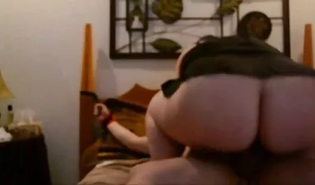 De porno spaniol gratis jongeman neukte Angel ' s gezicht.