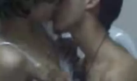 Verborgen camera fulme porn in vrouwen douche