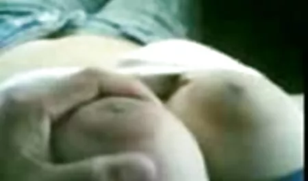 Een blond porno video online gratis Blondje gaf haar een prothese voor twee pillen.