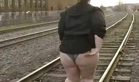 Zie vriendje grati pornofilm verkrachten met vriend