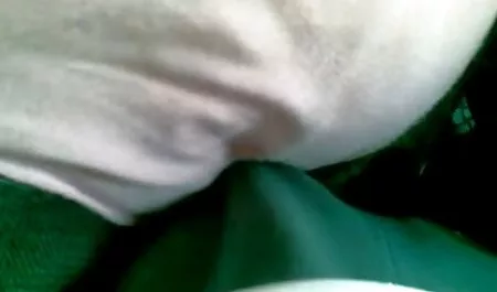 Zuster verleidt broeder met mooie tong. filme porno cu femei grase online