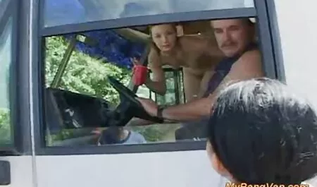 Ik hou ervan om druk videoporno te zijn met mijn grote zus.