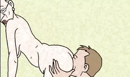 Mooie meid schopt op het film film porno xxx groene gazon