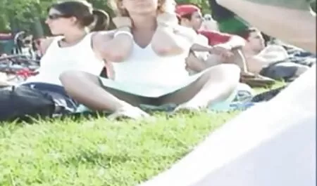 Een oude tante geniet van video porni xxx haar officiële status.