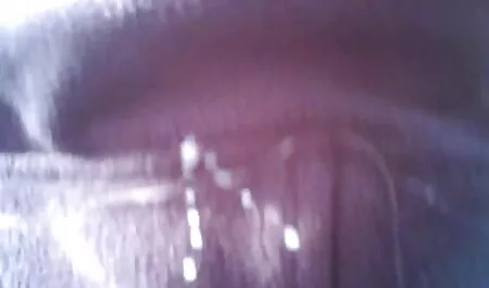 Volwassen Interraciaal met een grote rubberen flme prno lul