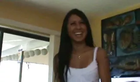 Hij verkocht zijn vrouw als slaaf aan de video porno cu fete de 18 ani neger.