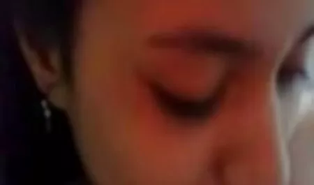 Stelt Russische zus bloot alina plugaru gratis aan kanker en explodeert